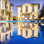 Luxury-villas