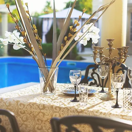 Luxury-villas Apartman *