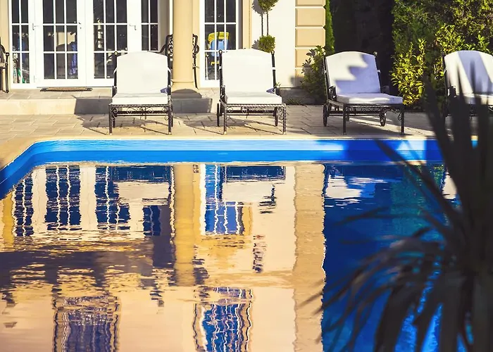 Luxury-villas *